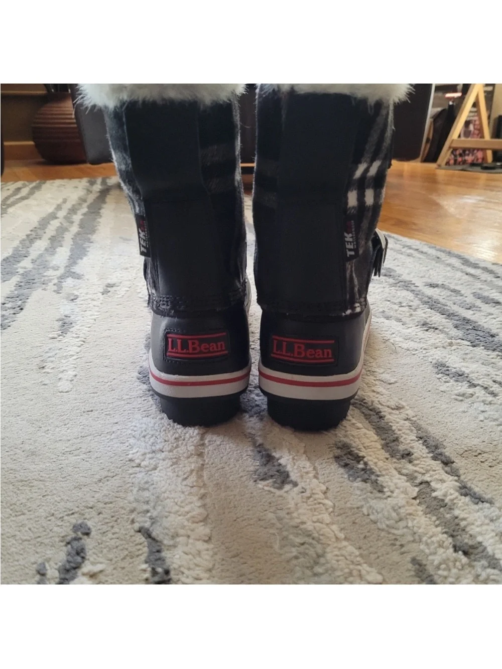 L.L.BEAN WARM WINTER BOOTS, NWOT, SZ 9